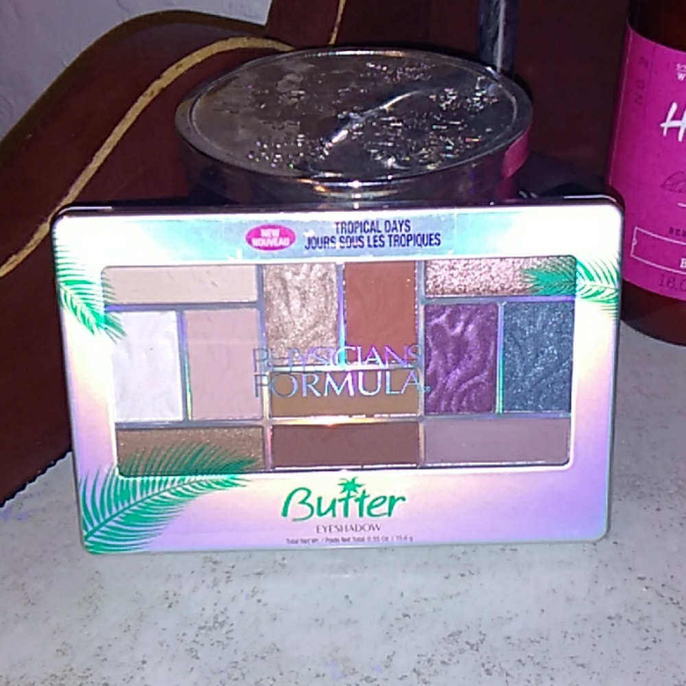 Physician formula eyeshadow: tropical days.